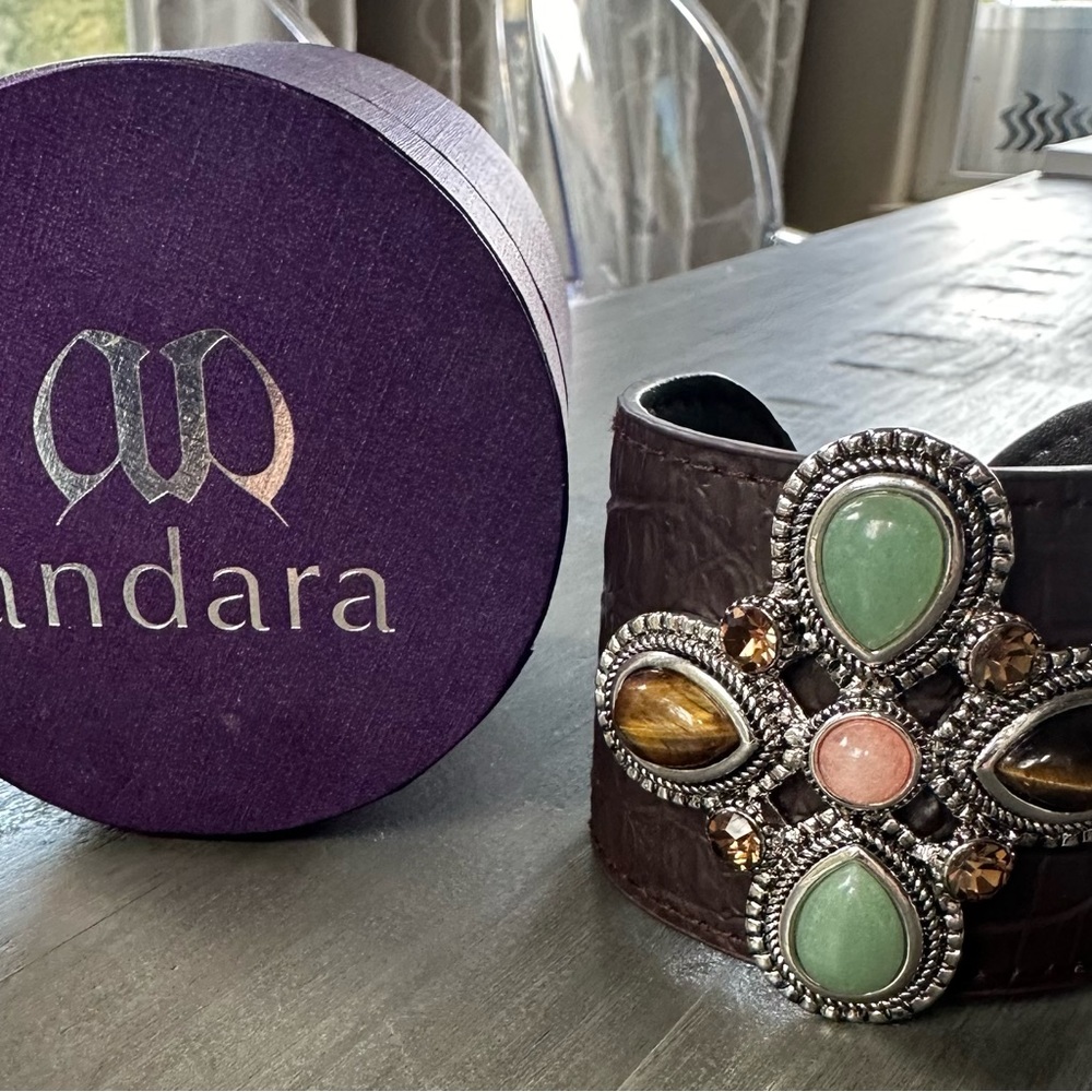 Andará cuff with jade, rose quartz and tiger eye stones